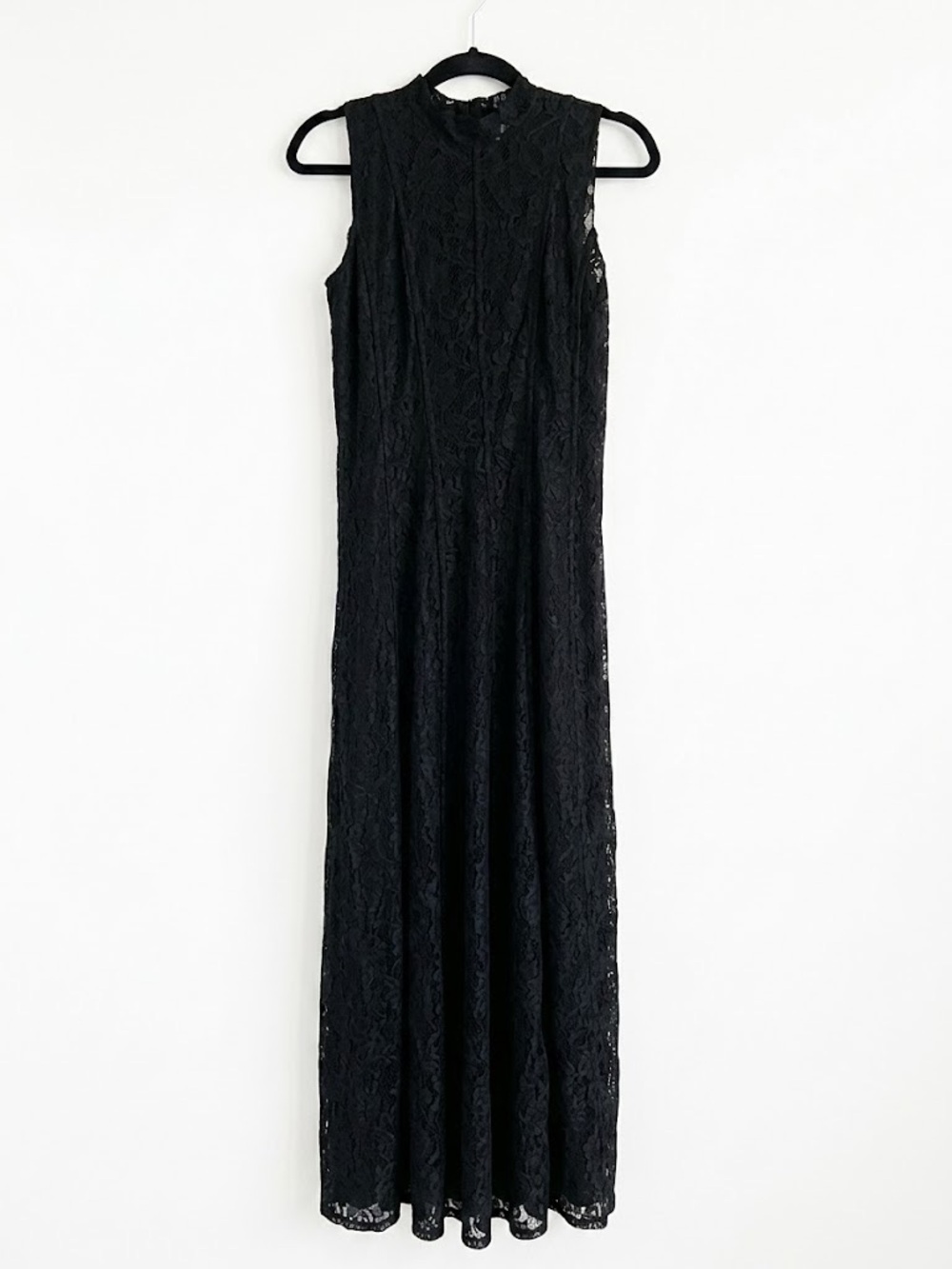 Extro&Vert Heidi Lace Maxi Dress Black Small